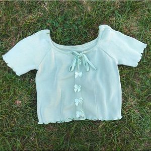 Brandy Melville ruffled cropped green shirt